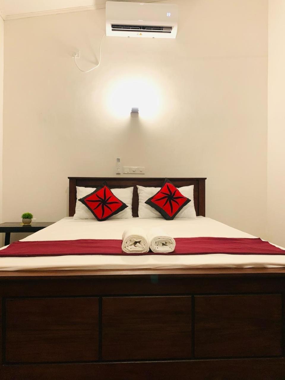 Waves Hotel Хикадува Екстериор снимка